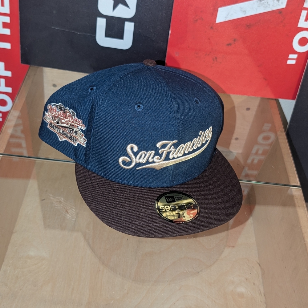 New Era San Francisco Giants Dead stock Fitted, Hat club Release, Asking 60$.